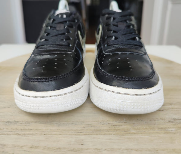 Nike Air Force One Low LV8 Iridescent Pixel Swoosh Black/White T.36.5