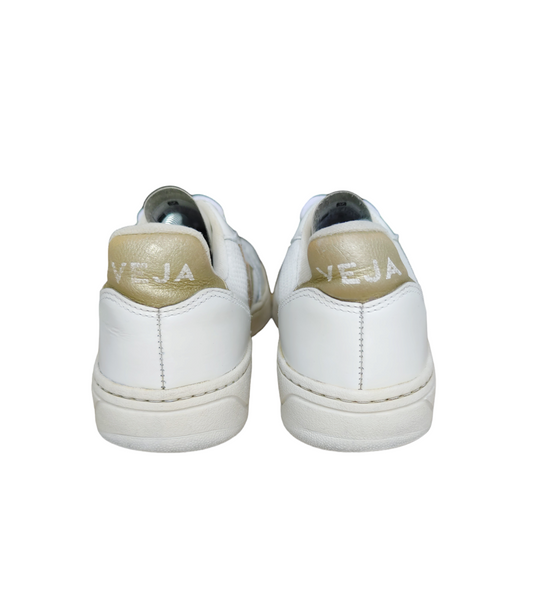 Veja V-10 White/Gold T.38