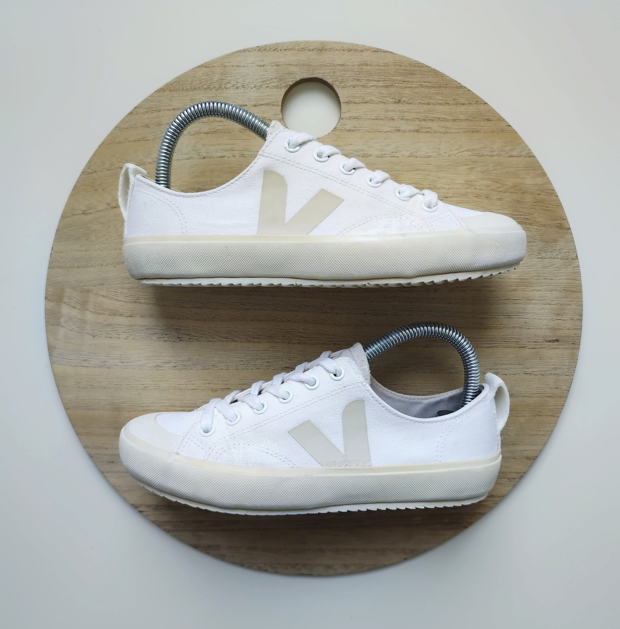 Veja Wata White T.37