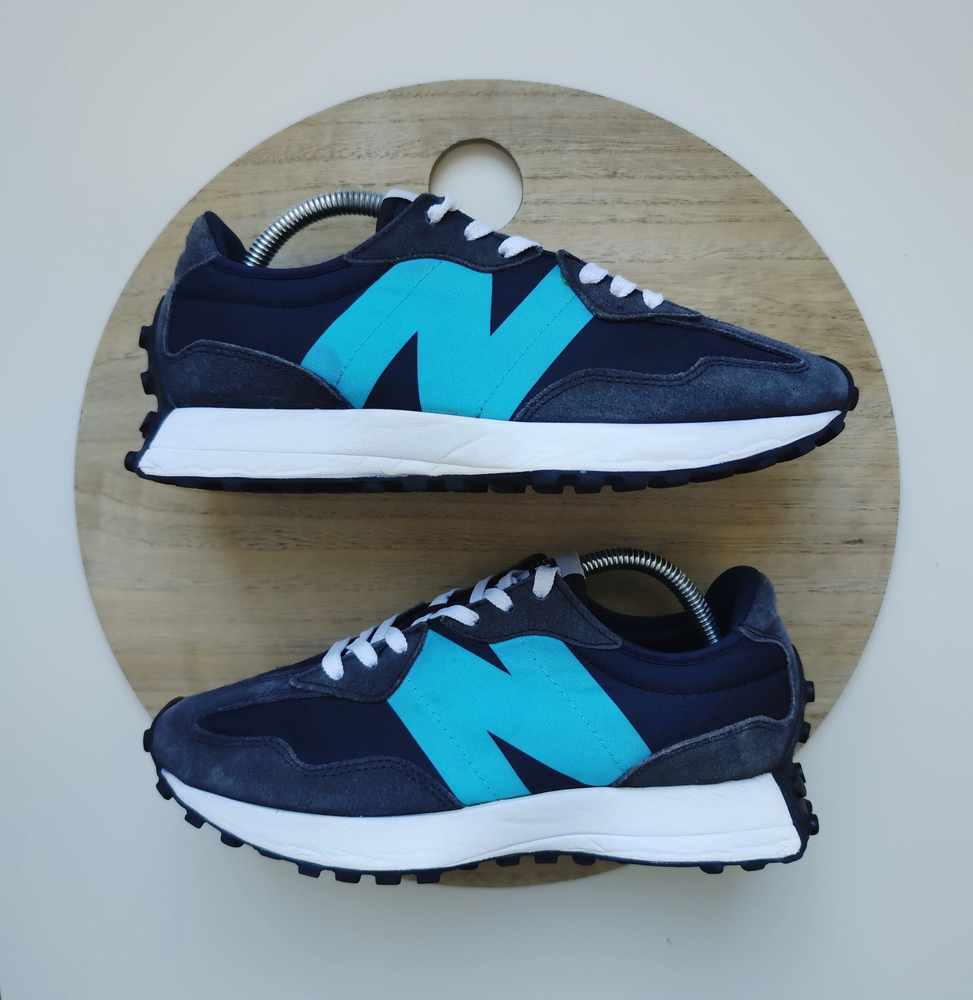 New Balance 327 Balance 327
Eclipse/Virtual Sky T.41.5