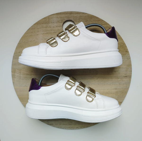 Vanessa Wu with White, Gold and Purple platform with velcro T.39