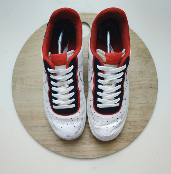 Nike Air Force One Low LV8 White/Obsidian Red T.42