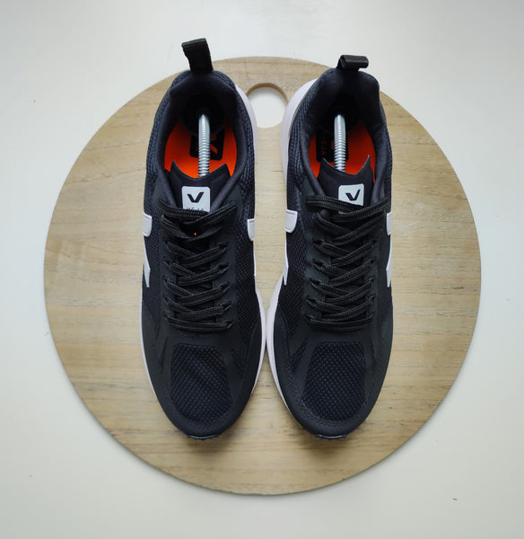 Veja Condor 2 Alveomesh Black/White T.41