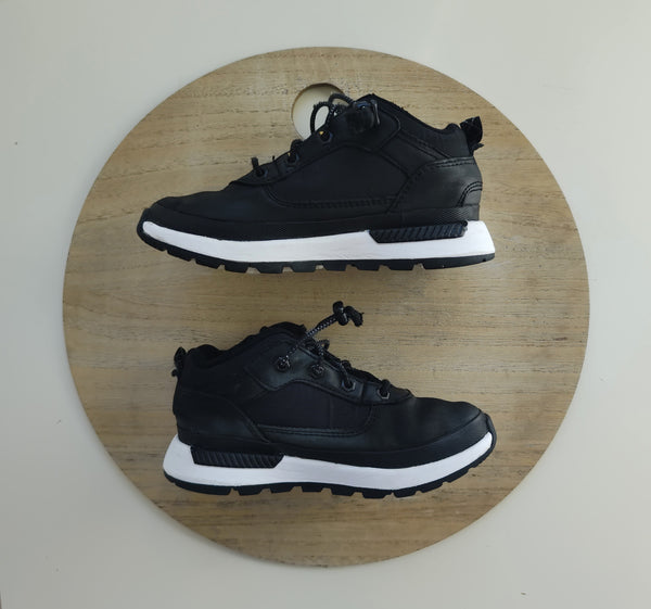 Chaussures Timberland Field Trekker Low Split Logo Black/White T.32
