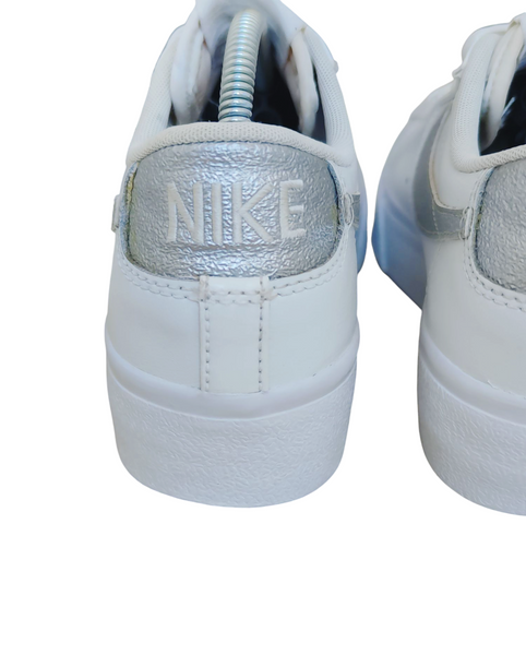Nike Blazer Low Platform Summit White/Metallic Silver T.37.5