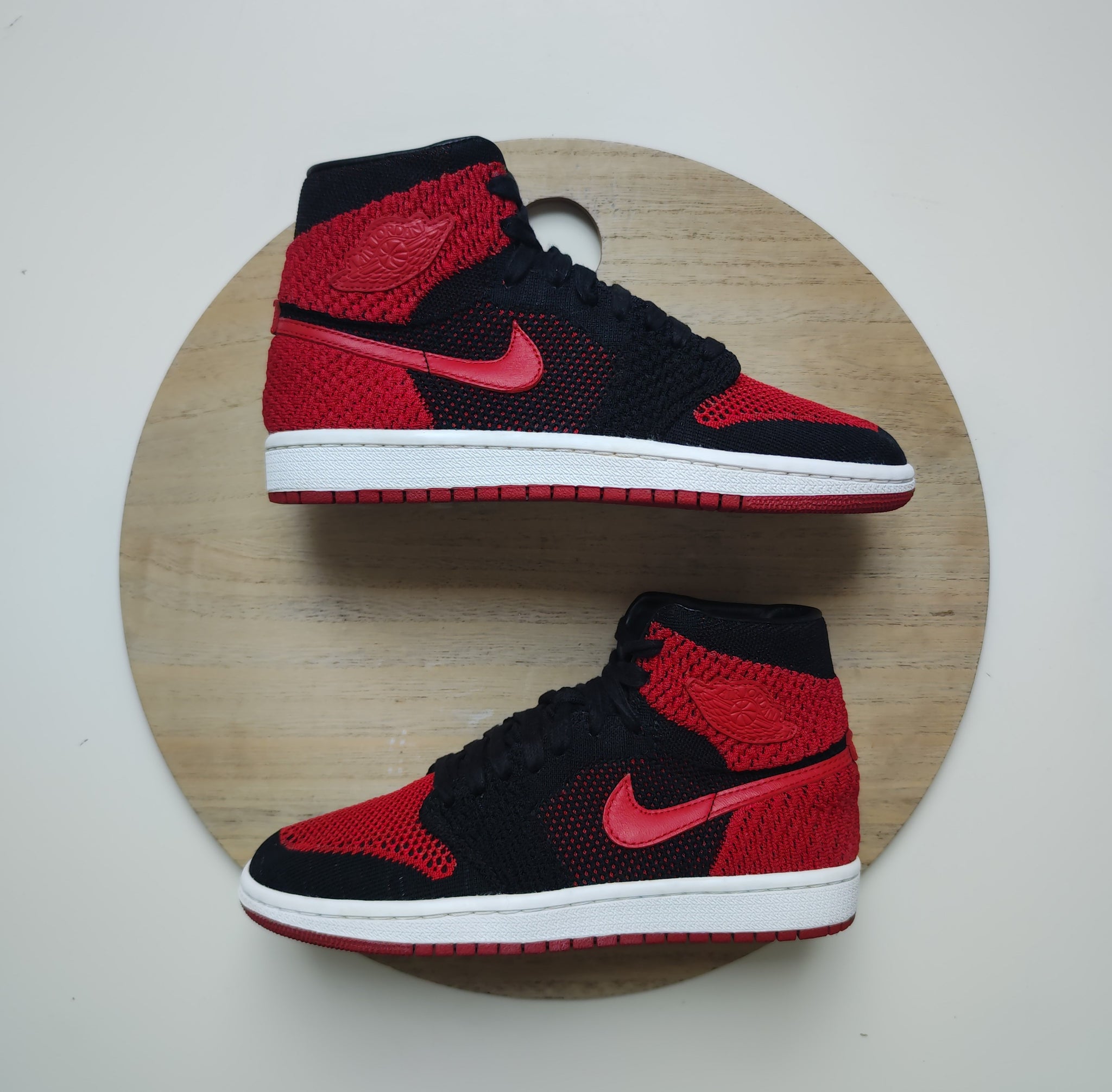 Nike Air Jordan 1 Retro High Flyknit Black/Varsity Red-White T.37.5